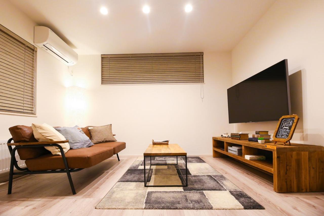 Teine White House Villa ซัปโปโร ภายนอก รูปภาพ